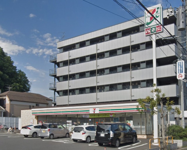 コンビニ　セブンイレブン松戸北小金店（コンビニ）まで602m