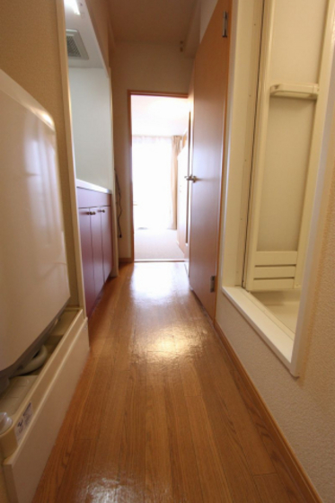 玄関　※別部屋の写真です