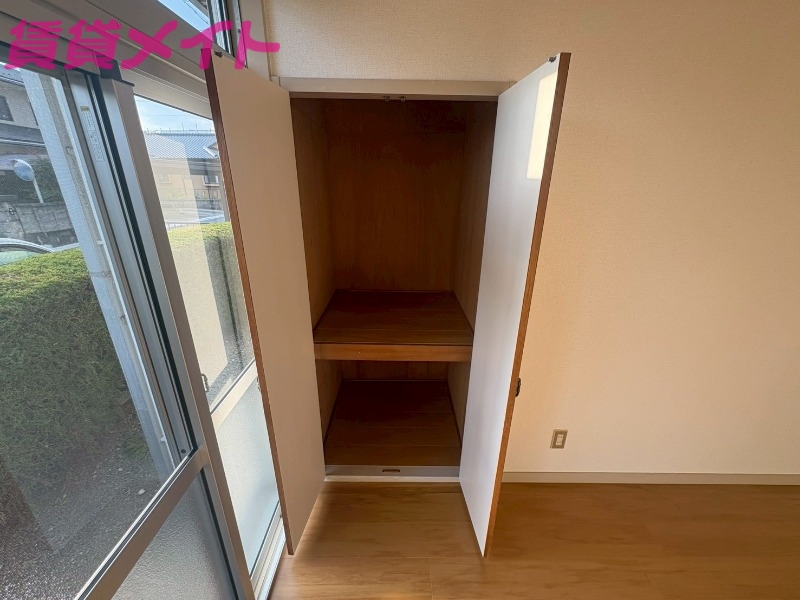 収納　同型参考写真