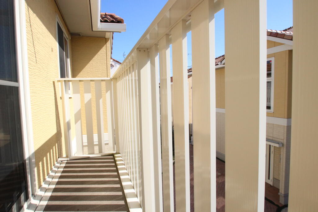 バルコニー　同施工会社同シリーズ別物件