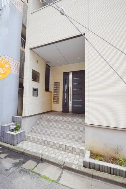 エントランス　エントランス