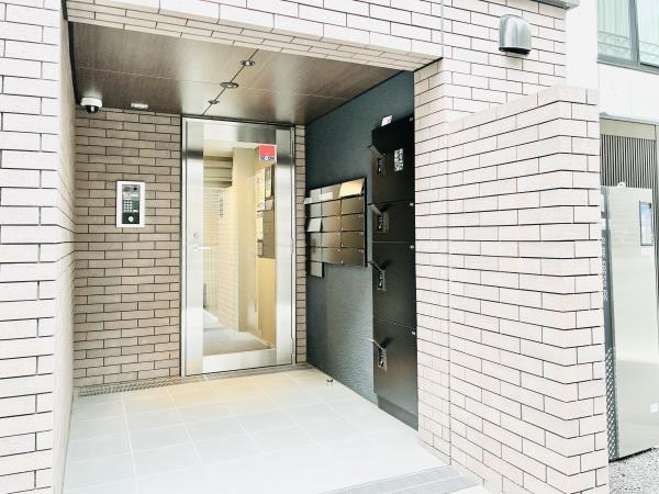 エントランス　建物の内部です