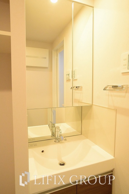 洗面設備　独立洗面台