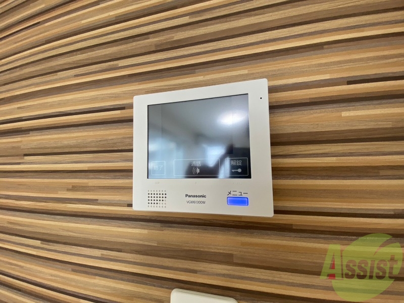 セキュリティ　ＴＶモニター付インターホンです。来客者の顔が見えるので安心！