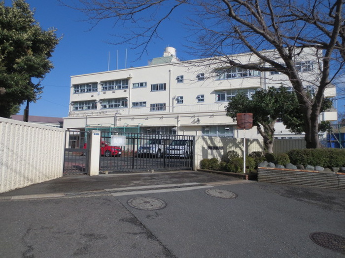 中学校　中田中学校（中学校）まで420m