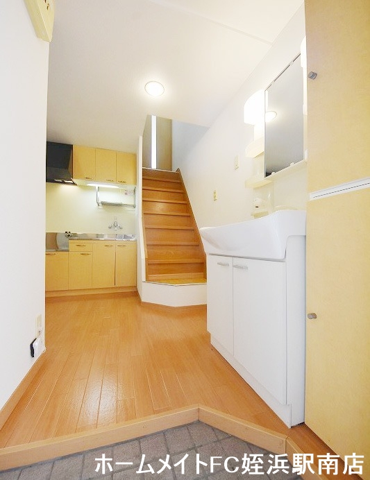 玄関　★玄関回りもスッキリ！★