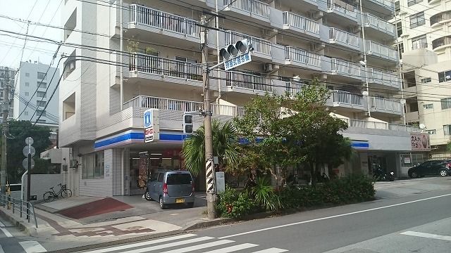 コンビニ　ローソン那覇ハーバービュー通店（コンビニ）まで160m