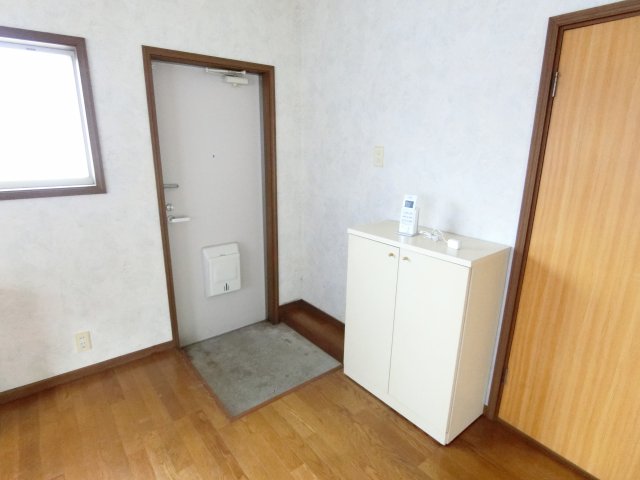 玄関　※前回募集時の写真です