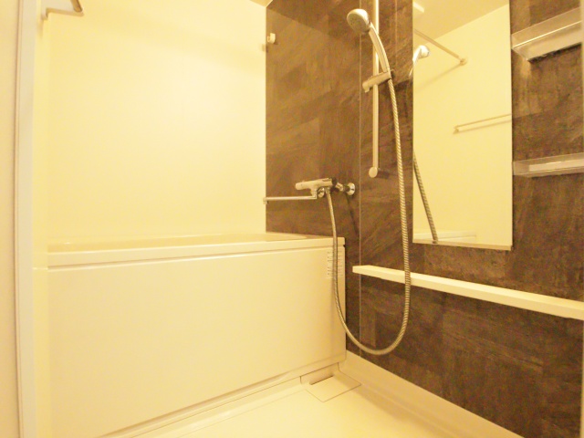 バス・シャワールーム　※別号室参考写真のため、現況優先です。