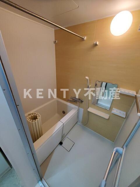 バス・シャワールーム　日々の疲れを癒すお風呂付です