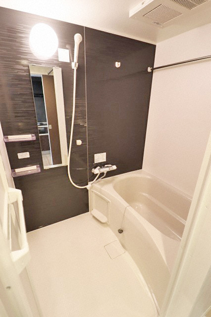 バス・シャワールーム　バスルームです☆
