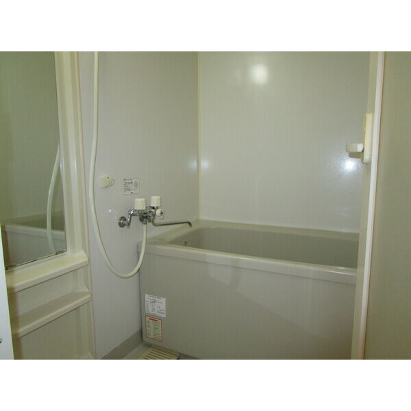 バス・シャワールーム　お風呂です