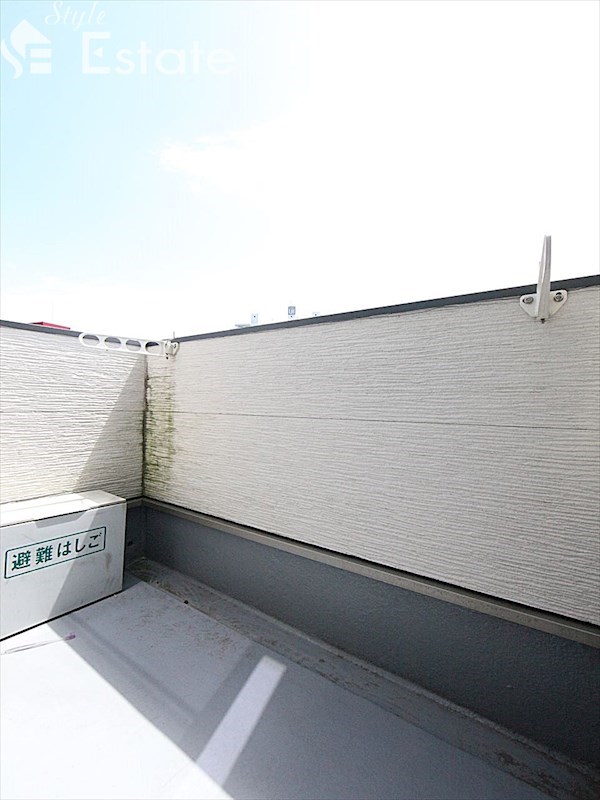 バルコニー　バルコニー