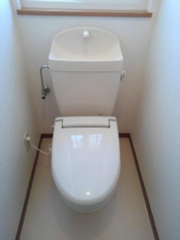 トイレ　ゆったりとした空間のトイレです