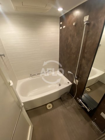 バス・シャワールーム　アートアルテール　浴室