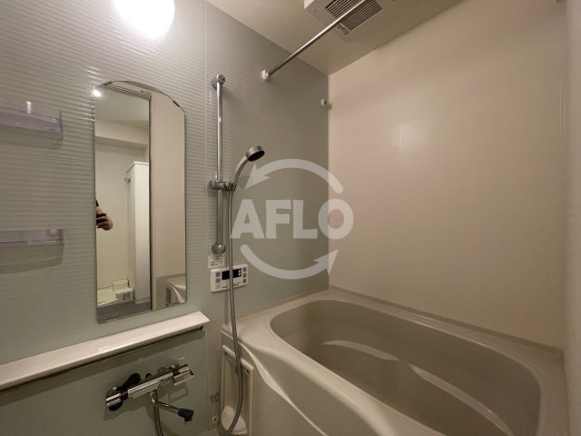 バス・シャワールーム　プレサンス新大阪ジェイズ　浴室