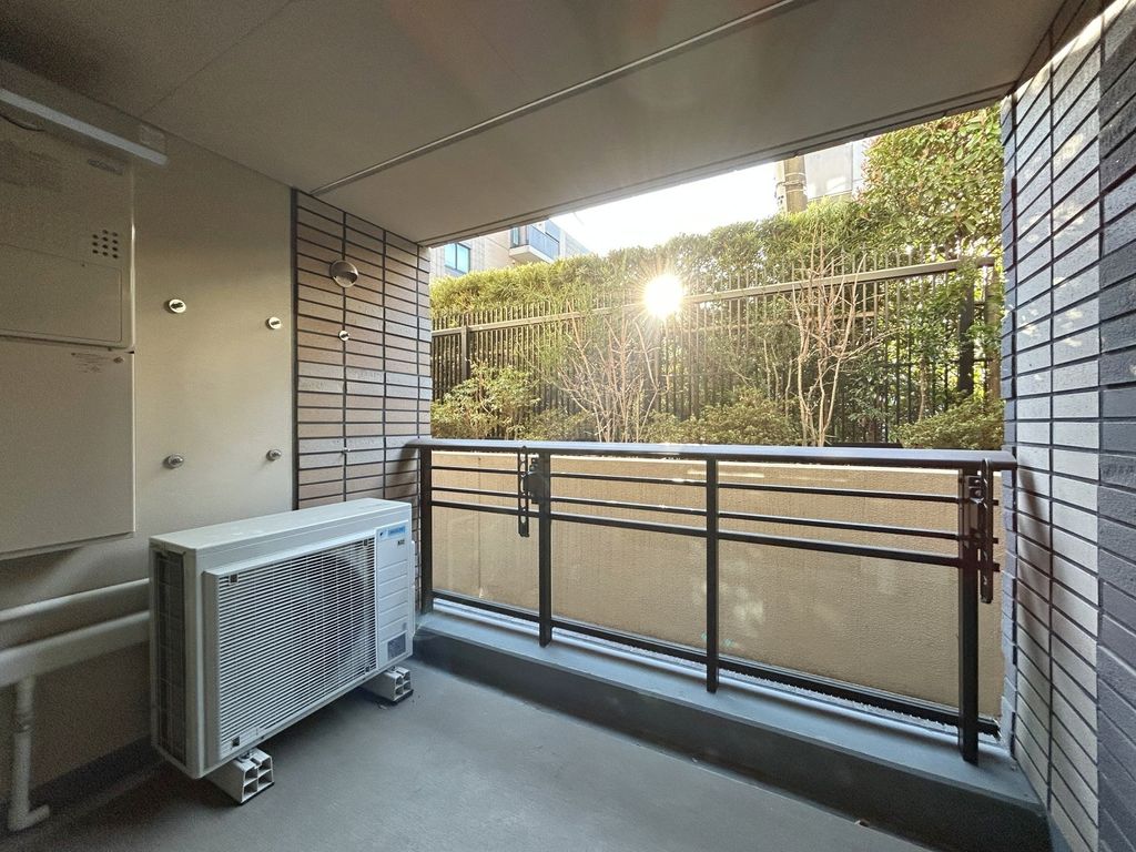 バルコニー　バルコニー