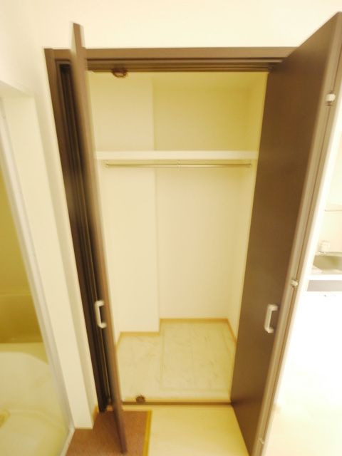 その他設備　★たっぷり入る収納です★