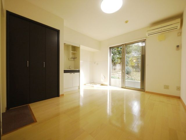 居室・リビング　★開放感のある洋室です★