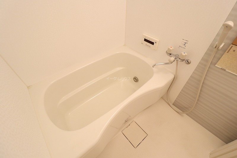 バス・シャワールーム　別部屋写真使用