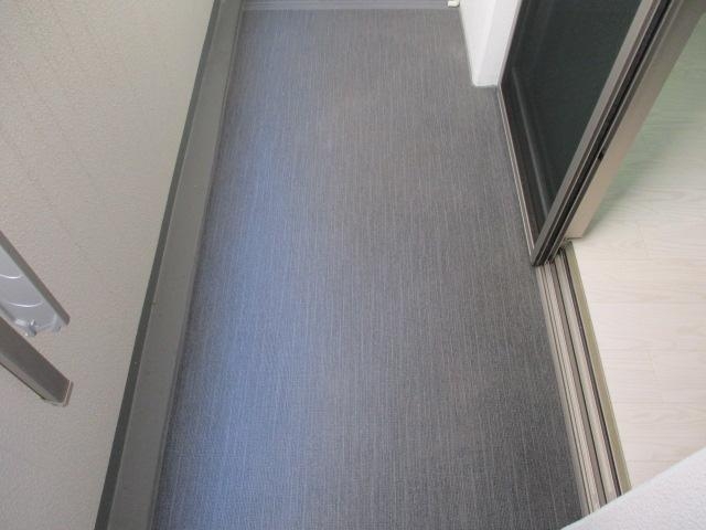 バルコニー　横に広～いバルコニー。沢山干せますよ。風通しもバッチリです