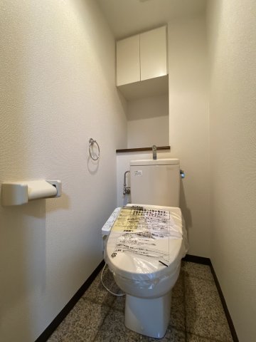 トイレ　リーガル南船場　ウォシュレット付