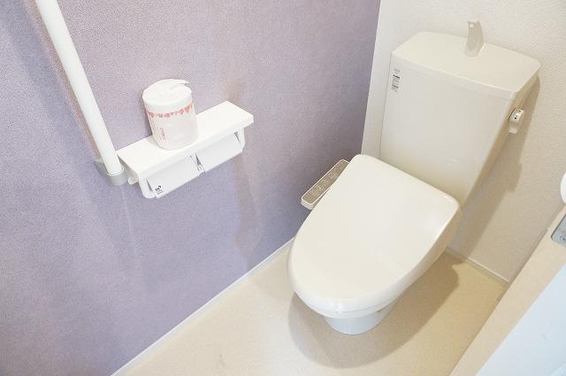 トイレ　トイレ