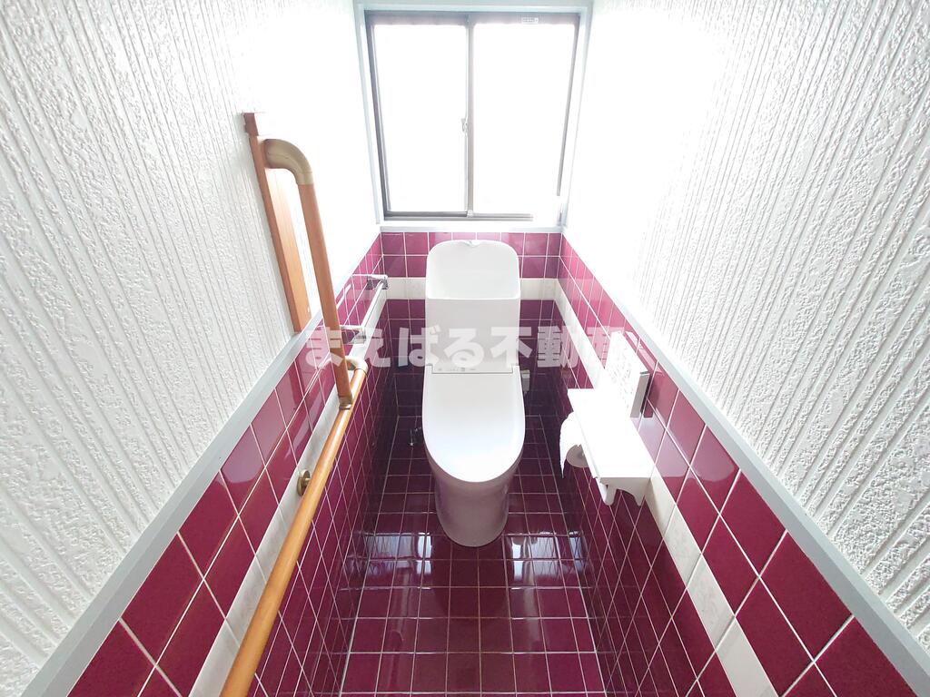 トイレ　温水洗浄便座