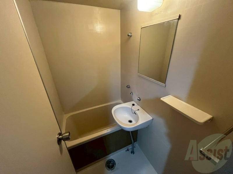 バス・シャワールーム　お風呂になります。一日の疲れを癒してくださいね。