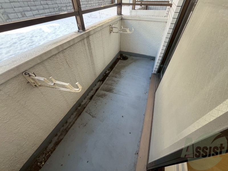 バルコニー　バルコニーです。天気の良い日には外干しができます！