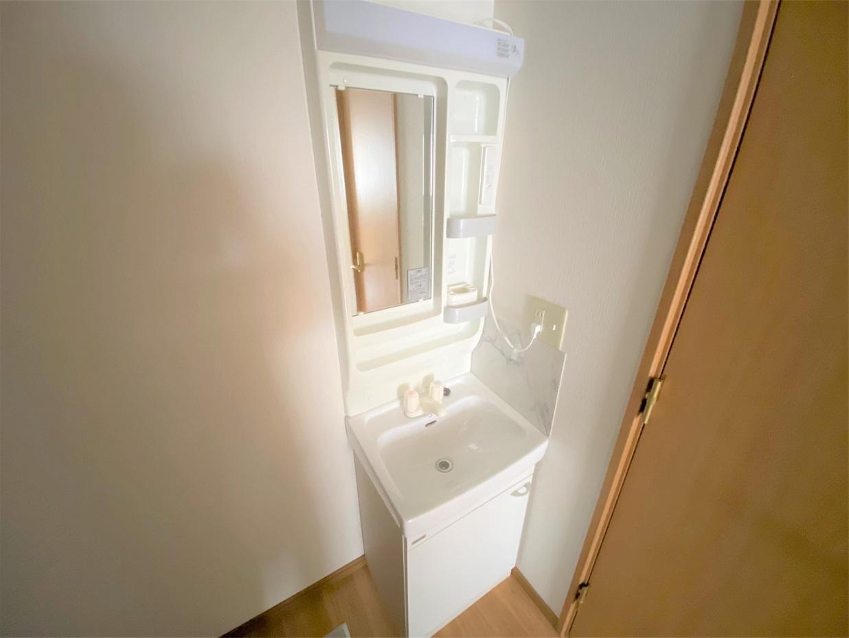 洗面設備　洗面化粧台