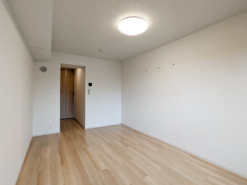 居室・リビング　図面と現状に相違がある場合には現状を優先