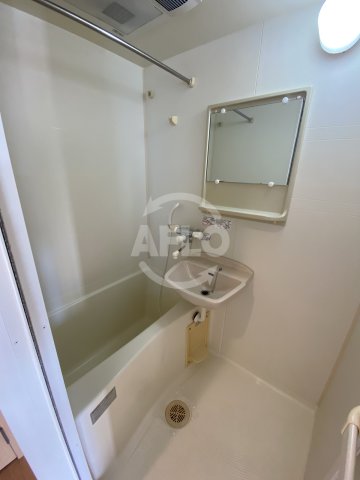 バス・シャワールーム　ディナスティ福島　浴室