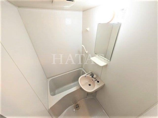 バス・シャワールーム　同物件別部屋です。