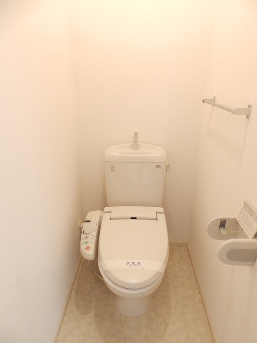 トイレ　温水洗浄暖房便座（２Ｆ）