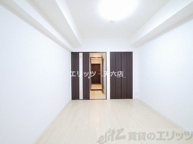 居室・リビング　エントランス