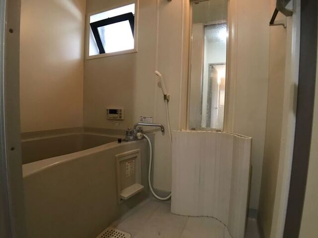 バス・シャワールーム　バスルーム