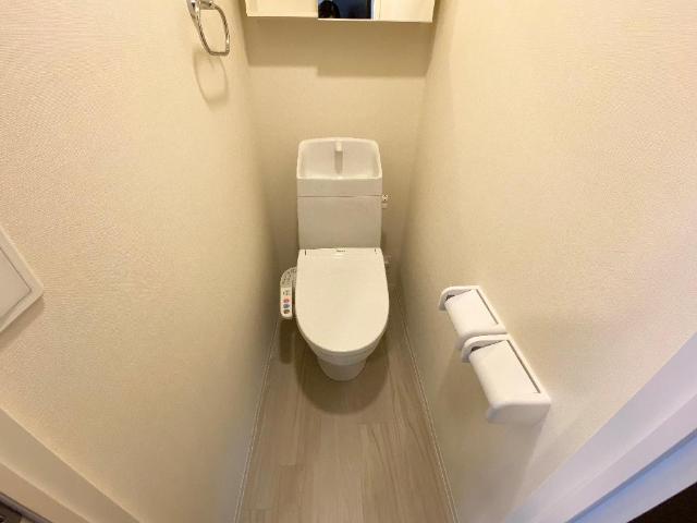 トイレ　トイレ