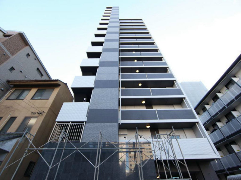 建物外観　外観　オートロック　防犯カメラ　宅配ＢＯＸ　1フロア2部屋