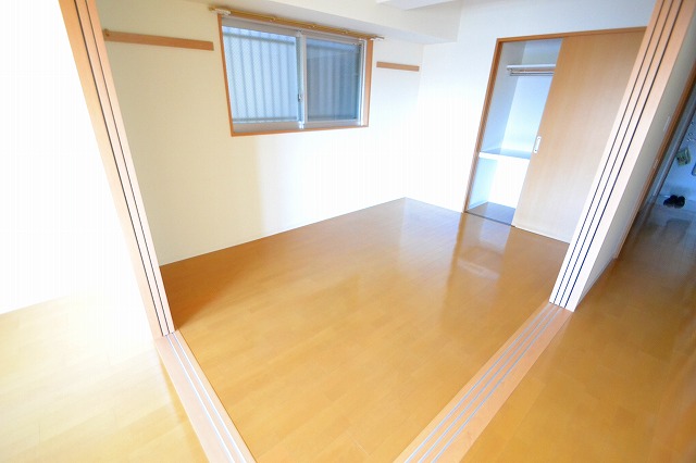 居室・リビング　☆明るいリビング！広く使いやすいです☆