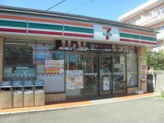 コンビニ　セブンイレブン 葛飾奥戸3丁目店（コンビニ）まで398m