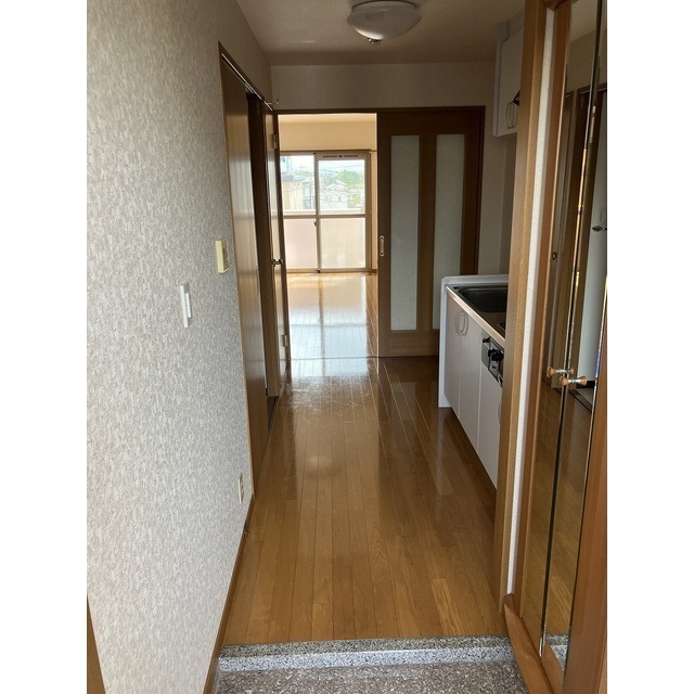 玄関　別部屋のお写真です。