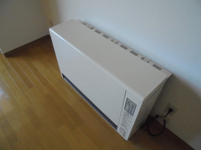 その他設備　蓄熱式暖房