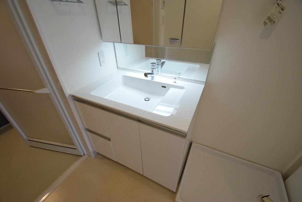 洗面設備　洗髪洗面化粧台