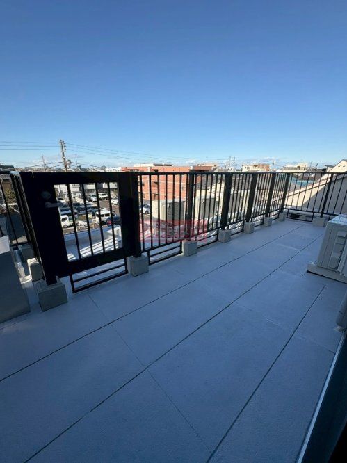 バルコニー　バルコニー