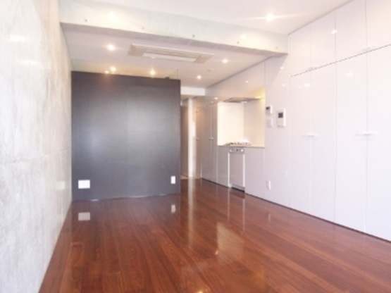 居室・リビング　同マンション別部屋