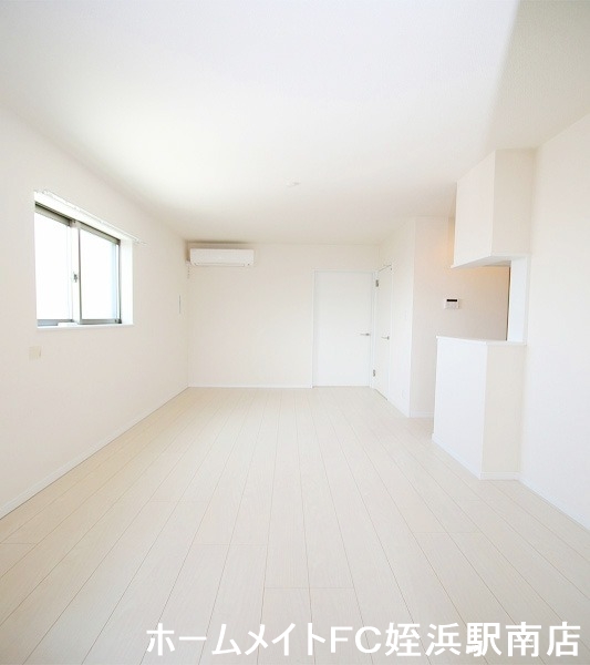 エントランス　★日当たりも良く明るい室内♪★参考写真