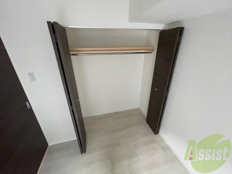 収納　寝室のクローゼットです。部屋がすっきり片付きます。