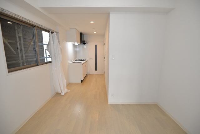 居室・リビング　写真は反転タイプのお部屋のものです