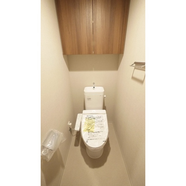 トイレ　温水洗浄便座